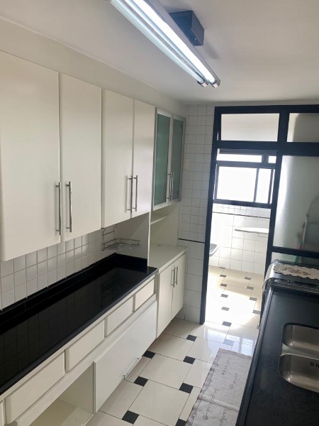 Apartamento à venda com 3 quartos, 87m² - Foto 5