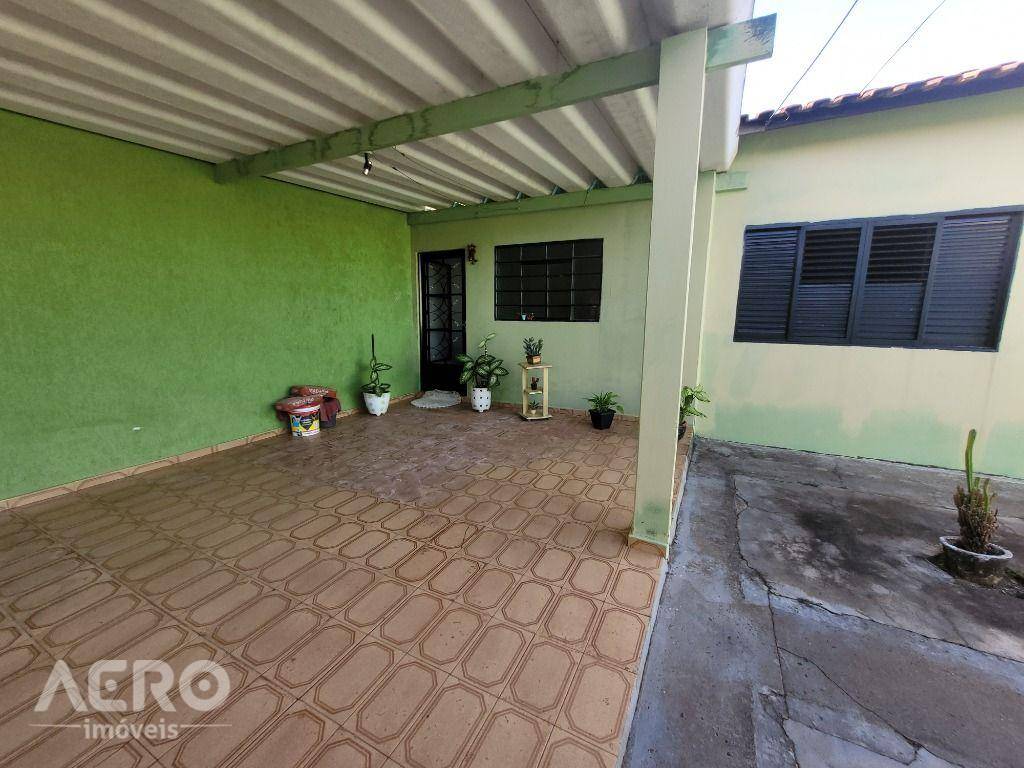 Casa à venda com 2 quartos, 103m² - Foto 4