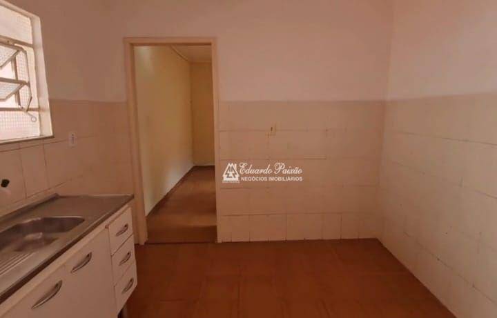 Casa para alugar com 2 quartos, 150m² - Foto 17