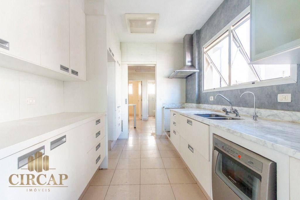 Apartamento à venda com 4 quartos, 211m² - Foto 24