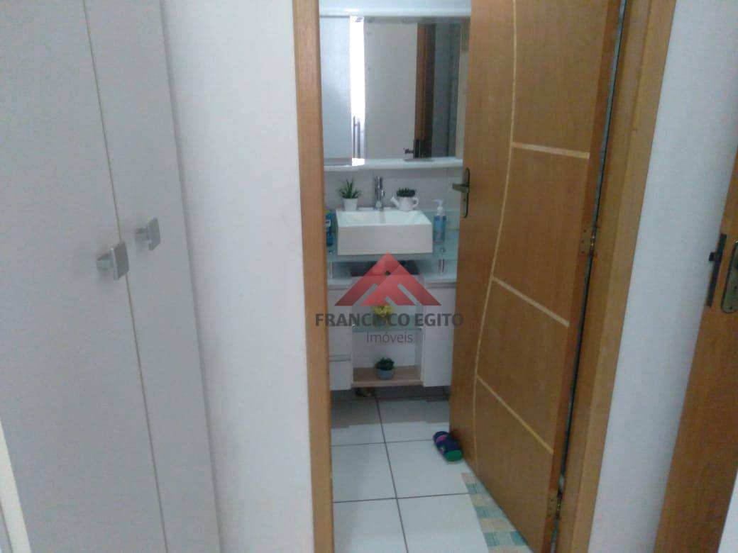 Apartamento à venda com 2 quartos, 62m² - Foto 6