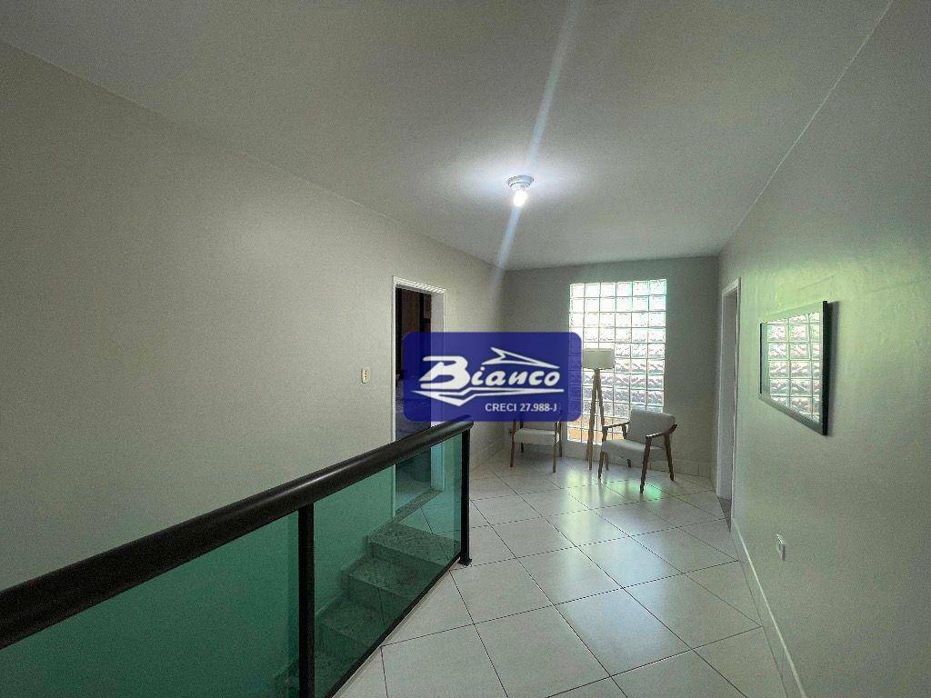 Sobrado à venda com 4 quartos, 357m² - Foto 11