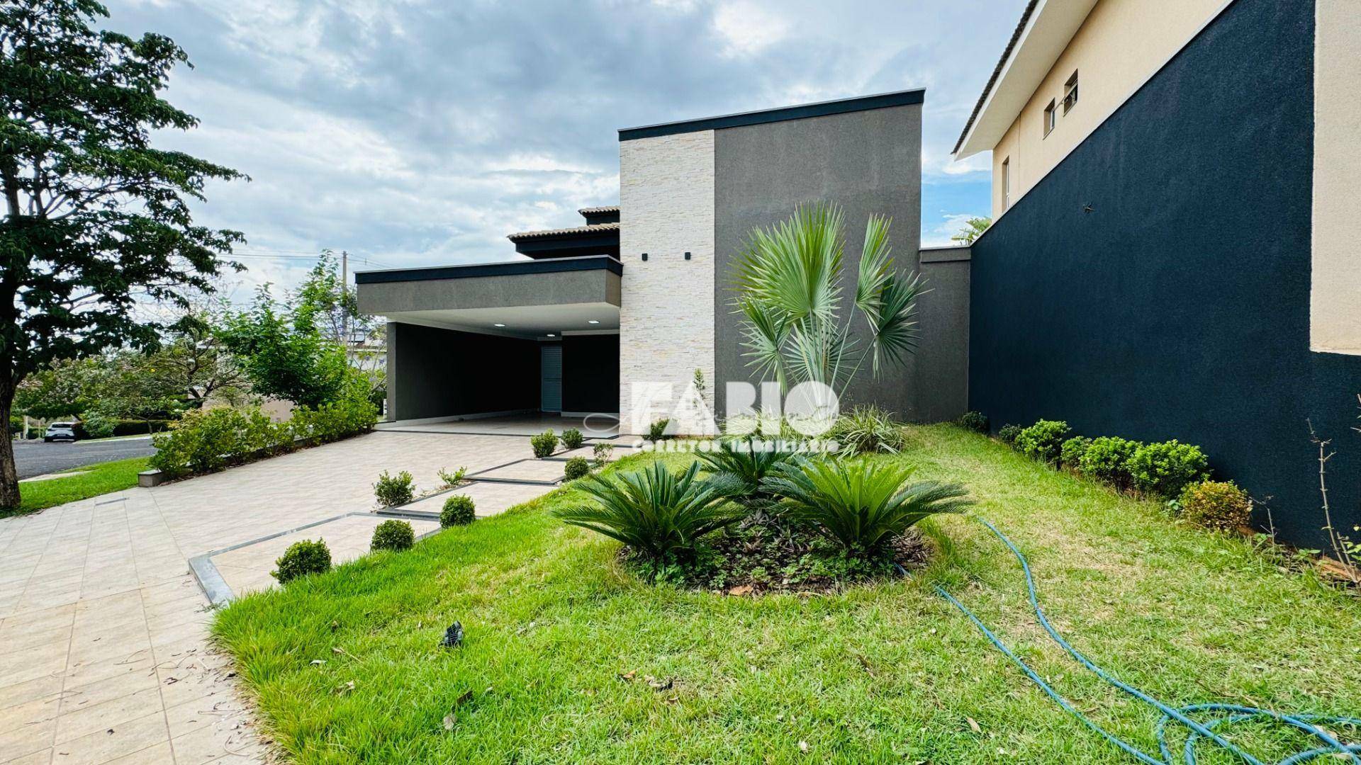 Casa de Condomínio à venda com 3 quartos, 229m² - Foto 2