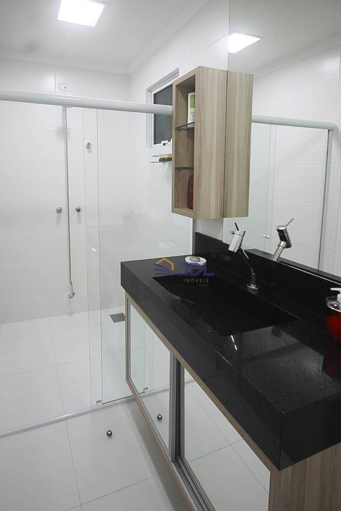 Apartamento à venda com 4 quartos, 193m² - Foto 19