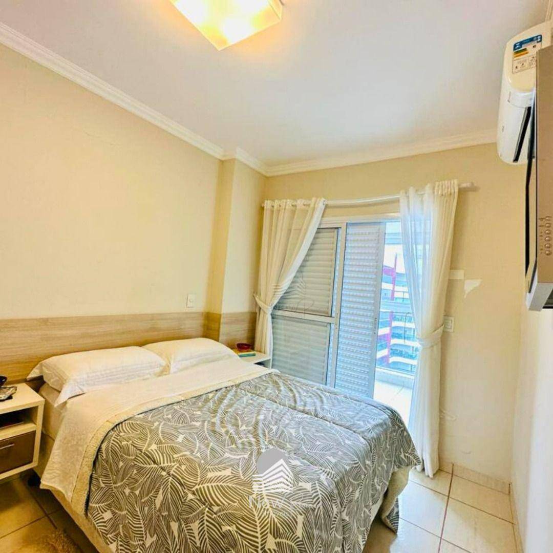 Cobertura, 4 quartos, 214 m² - Foto 2