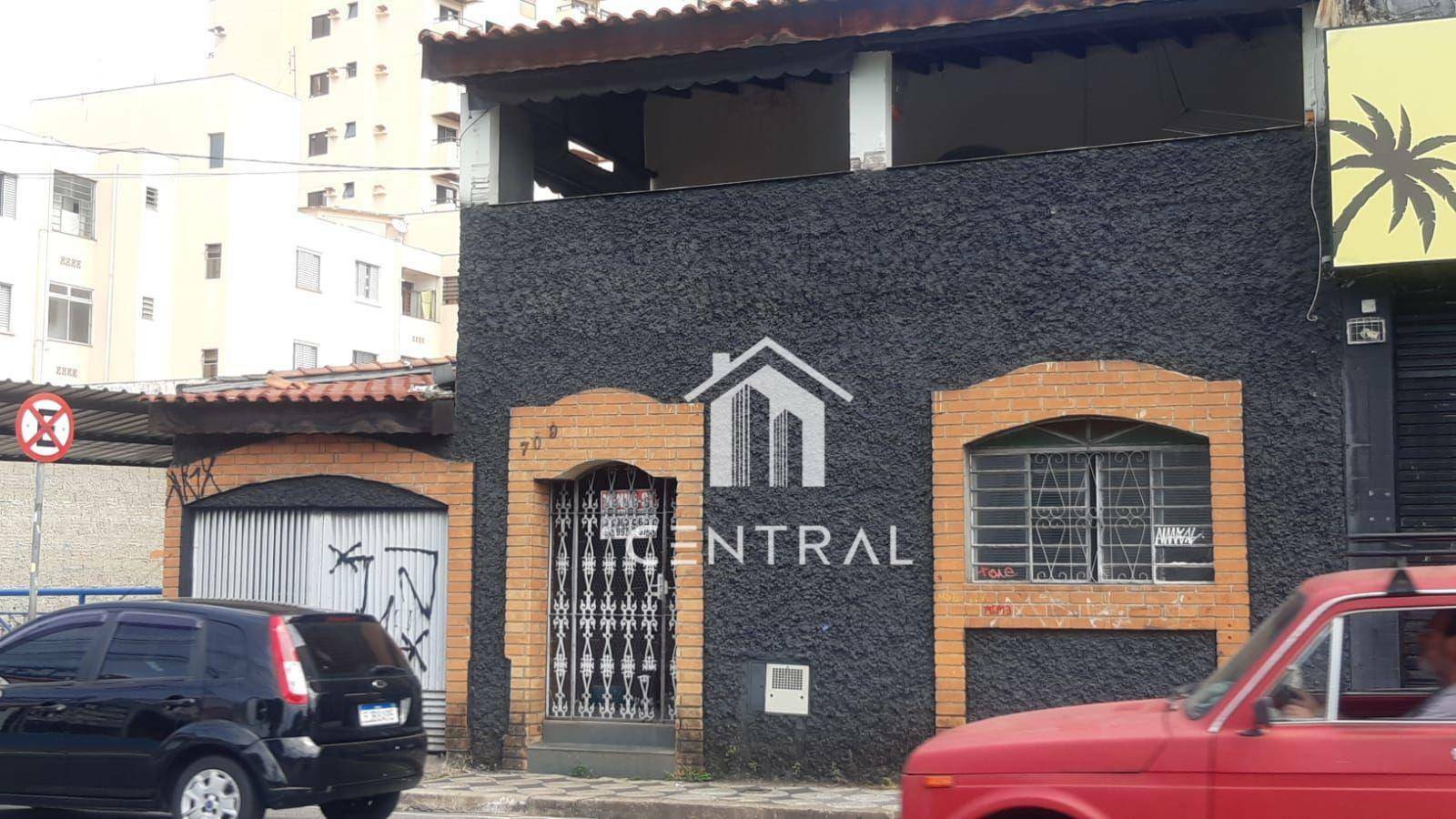 Sobrado à venda com 4 quartos, 150m² - Foto 1
