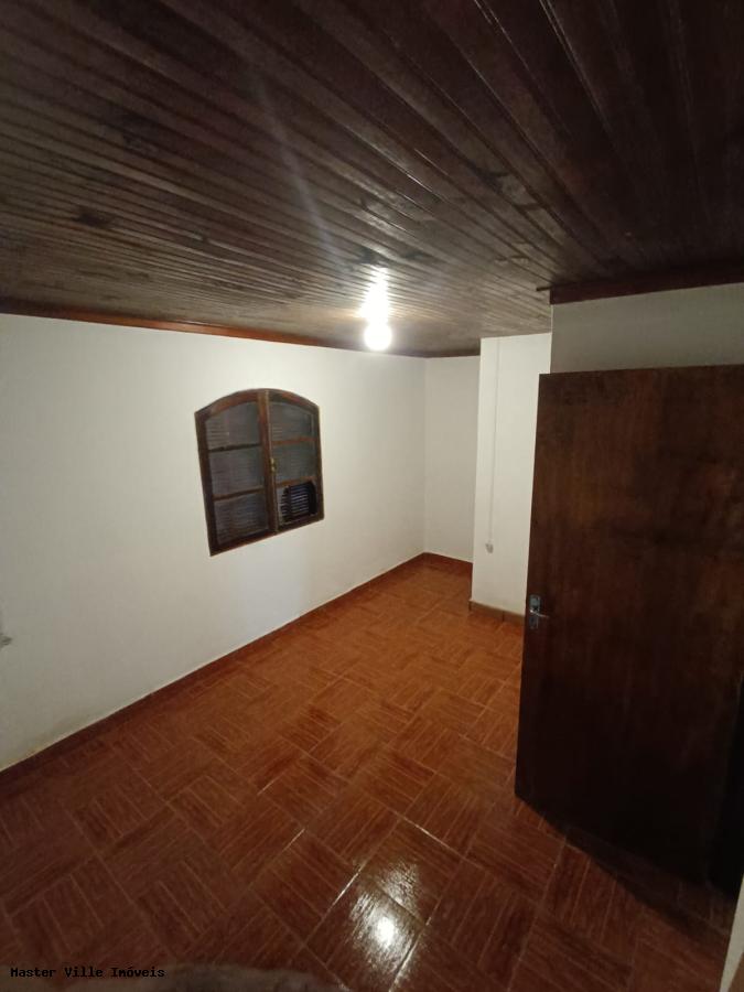 Casa à venda com 4 quartos, 1200m² - Foto 3