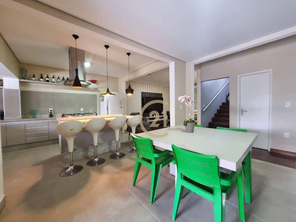 Casa para alugar com 3 quartos, 189m² - Foto 3