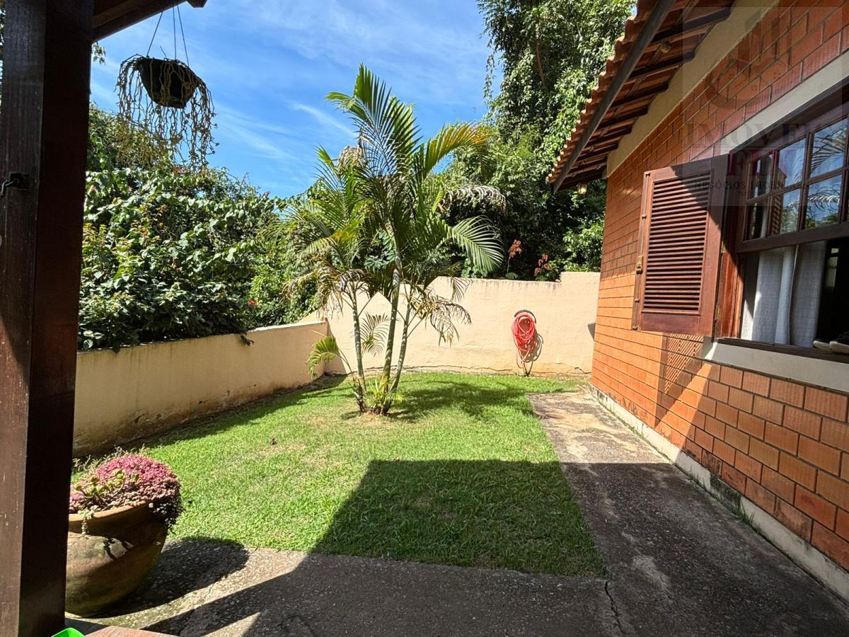 Casa de Condomínio à venda com 3 quartos, 300m² - Foto 30