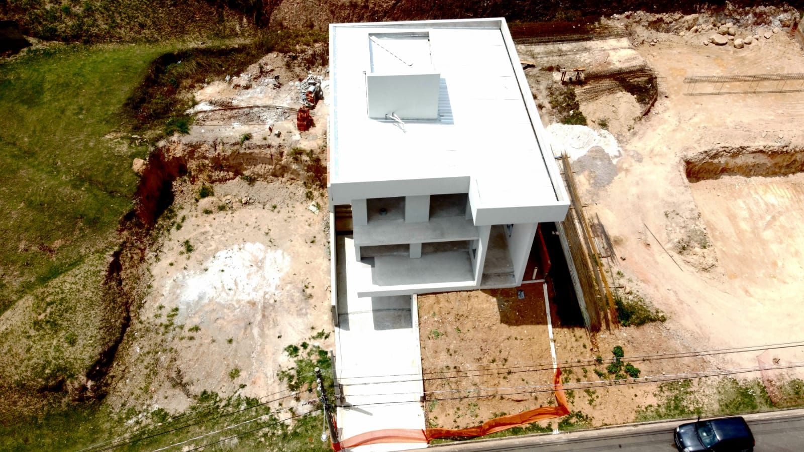 Casa de Condomínio à venda com 4 quartos, 310m² - Foto 14