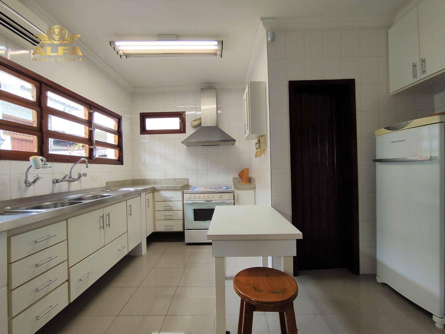 Casa à venda com 4 quartos, 340m² - Foto 27