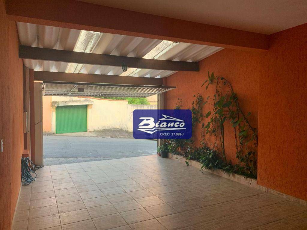 Sobrado, 4 quartos, 133 m² - Foto 2