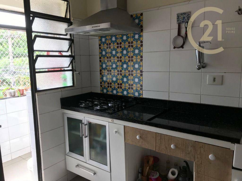 Apartamento à venda com 2 quartos, 70m² - Foto 4