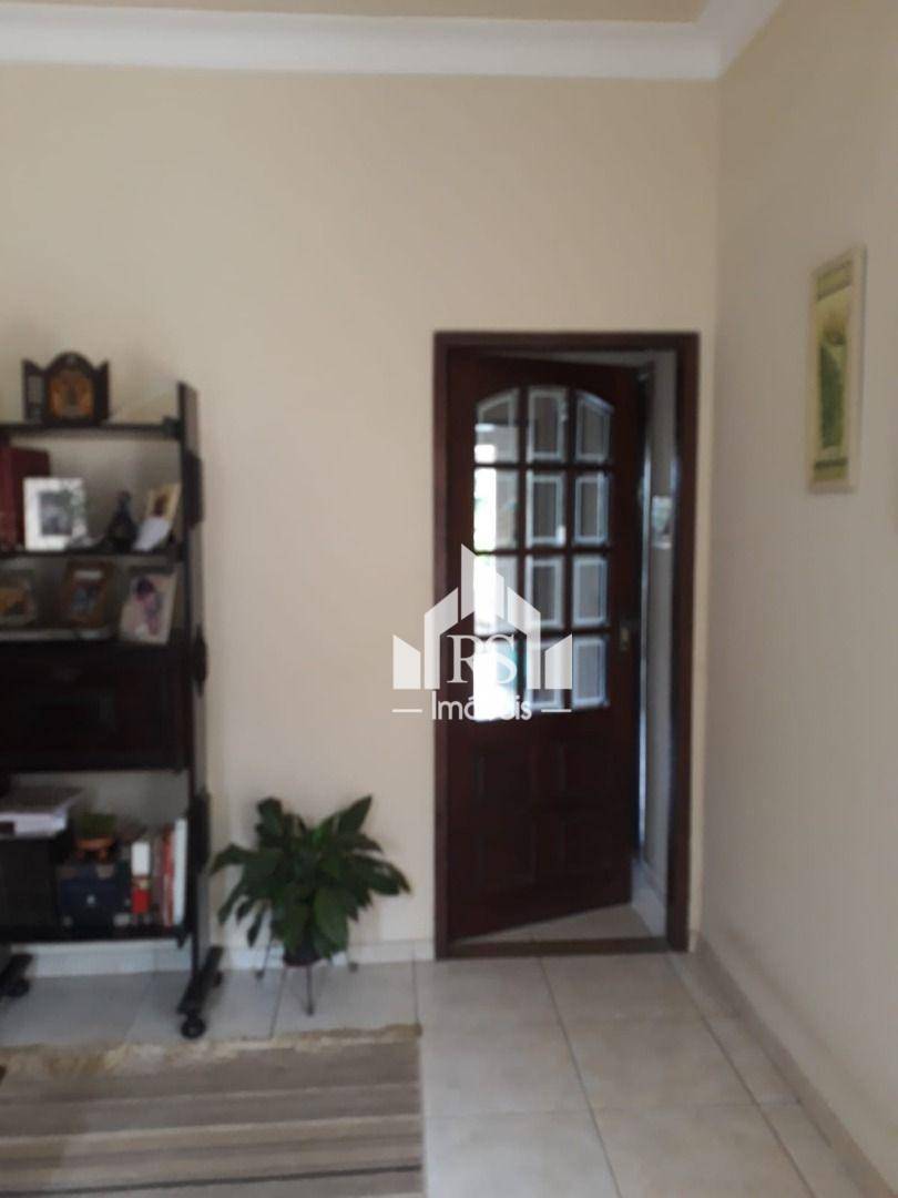 Casa à venda com 3 quartos, 150m² - Foto 9