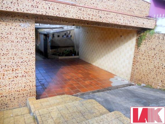 Casa à venda e aluguel com 2 quartos, 225m² - Foto 2