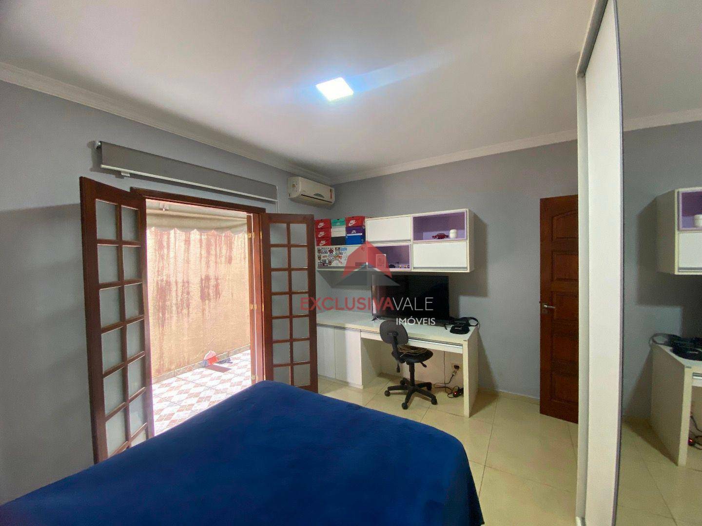 Casa à venda com 3 quartos, 202m² - Foto 17