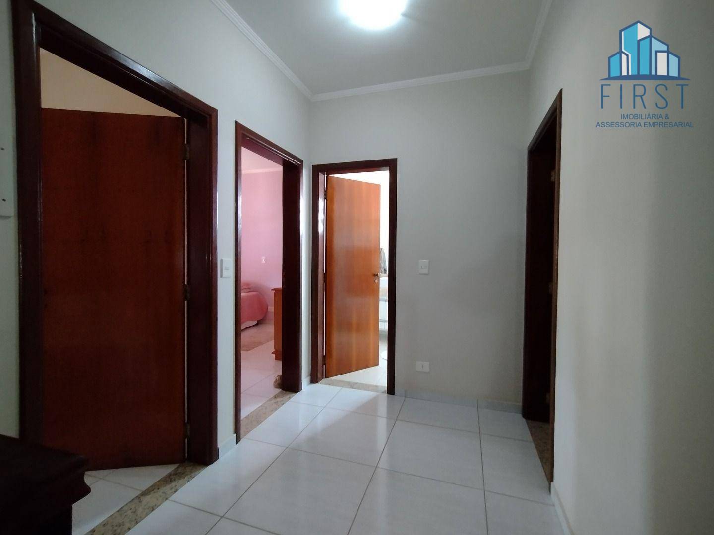 Casa à venda com 3 quartos, 230m² - Foto 31