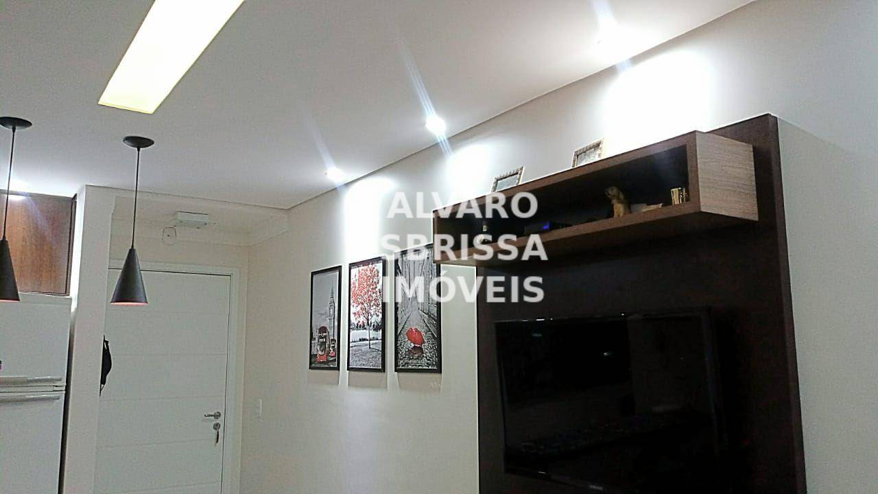 Apartamento à venda com 2 quartos, 67m² - Foto 4