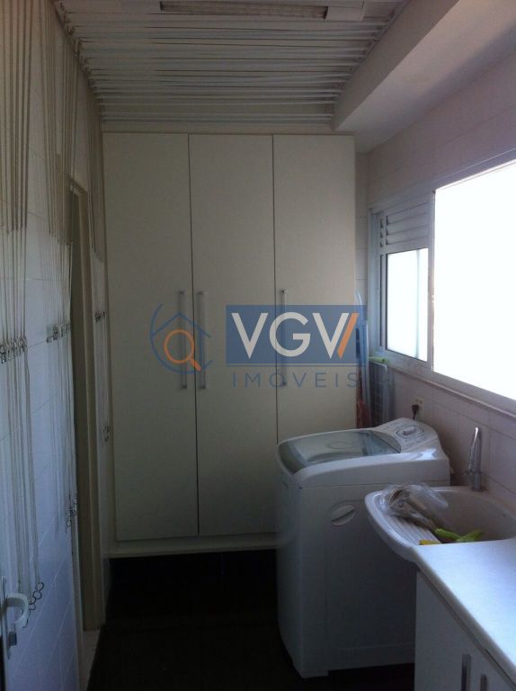 Apartamento à venda com 3 quartos, 155m² - Foto 7