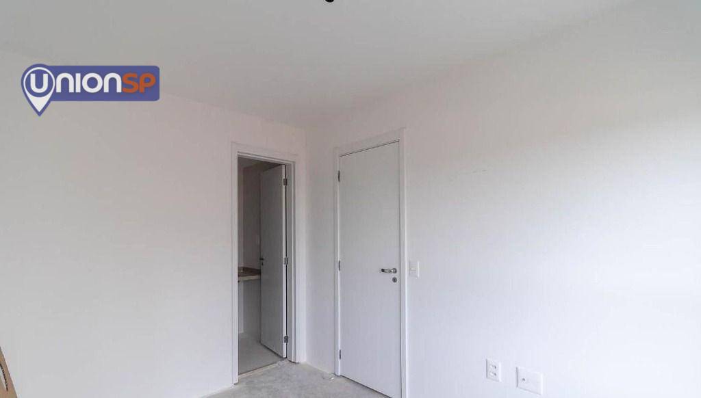 Apartamento à venda com 2 quartos, 70m² - Foto 6