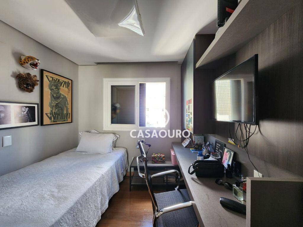 Apartamento à venda com 3 quartos, 113m² - Foto 10