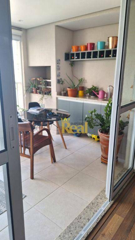 Apartamento à venda com 3 quartos, 96m² - Foto 13