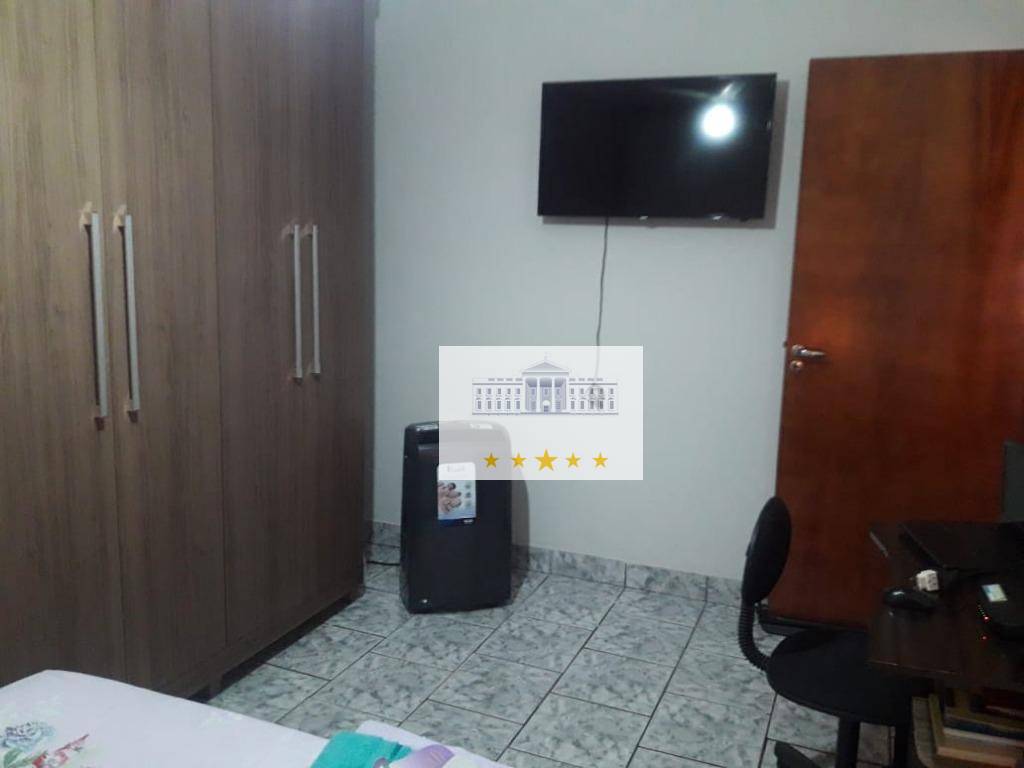 Casa à venda com 4 quartos, 280m² - Foto 10