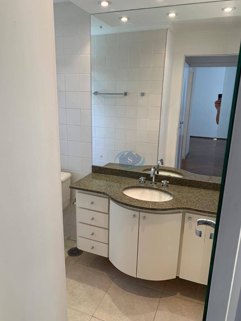 Apartamento à venda com 2 quartos, 66m² - Foto 4