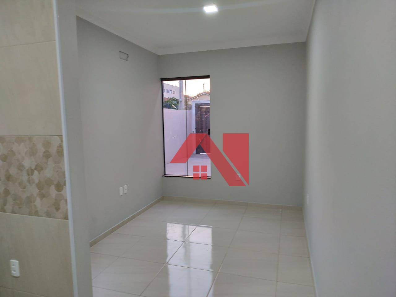 Casa à venda com 2 quartos, 56m² - Foto 5