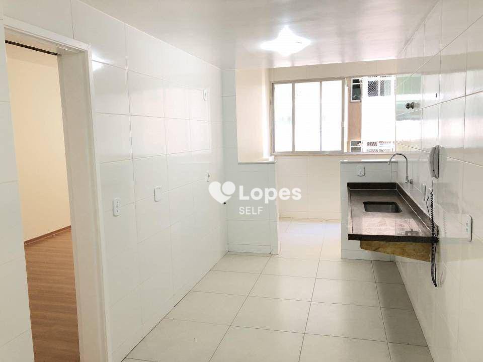 Apartamento à venda com 2 quartos, 95m² - Foto 3