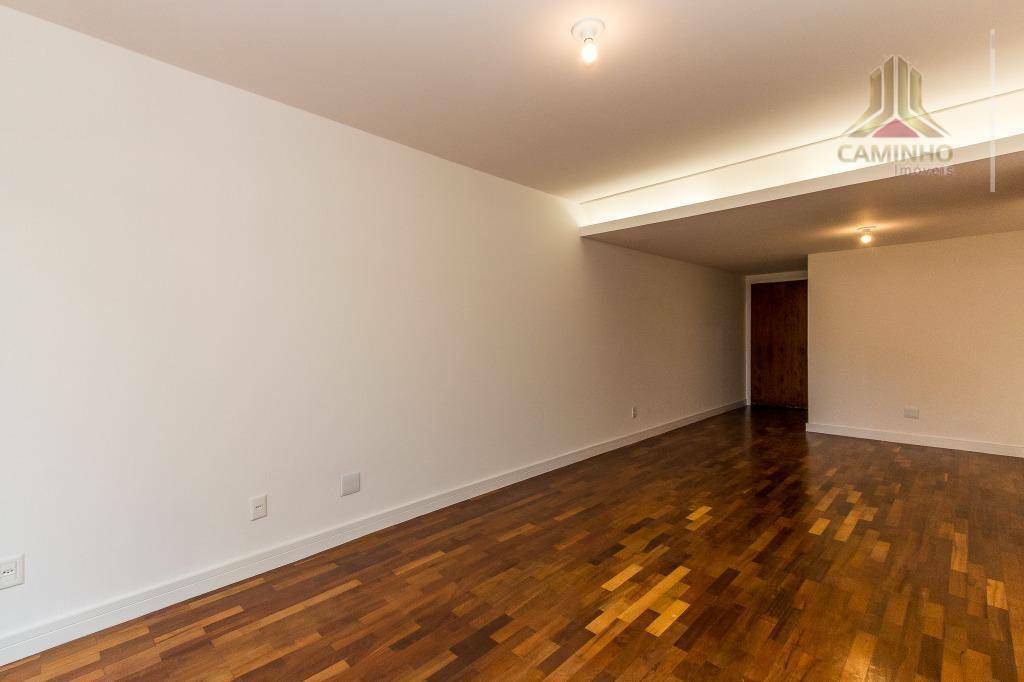 Apartamento à venda com 3 quartos, 109m² - Foto 3