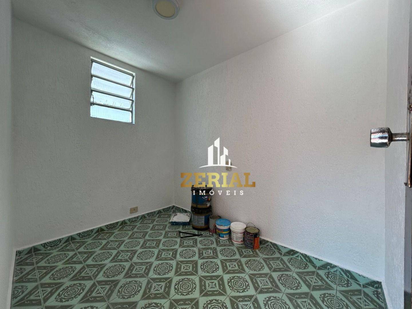 Casa para alugar com 2 quartos, 150m² - Foto 16
