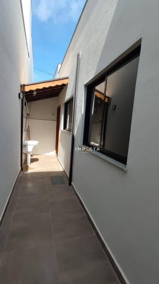 Casa à venda com 2 quartos, 70m² - Foto 18