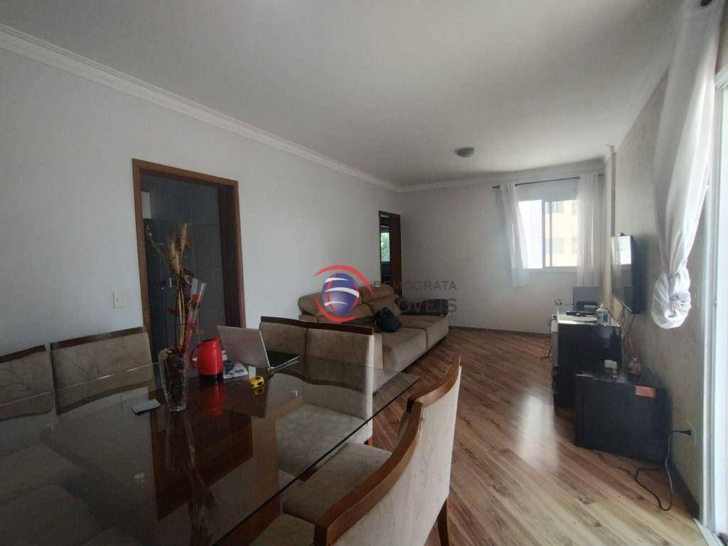 Apartamento à venda com 3 quartos, 95m² - Foto 8