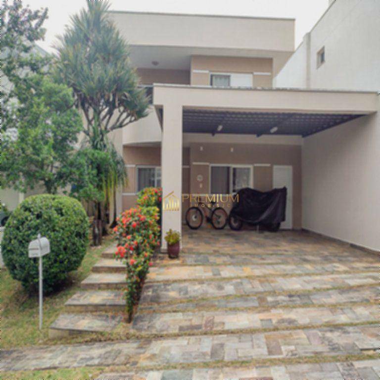 Sobrado à venda com 4 quartos, 267m² - Foto 1