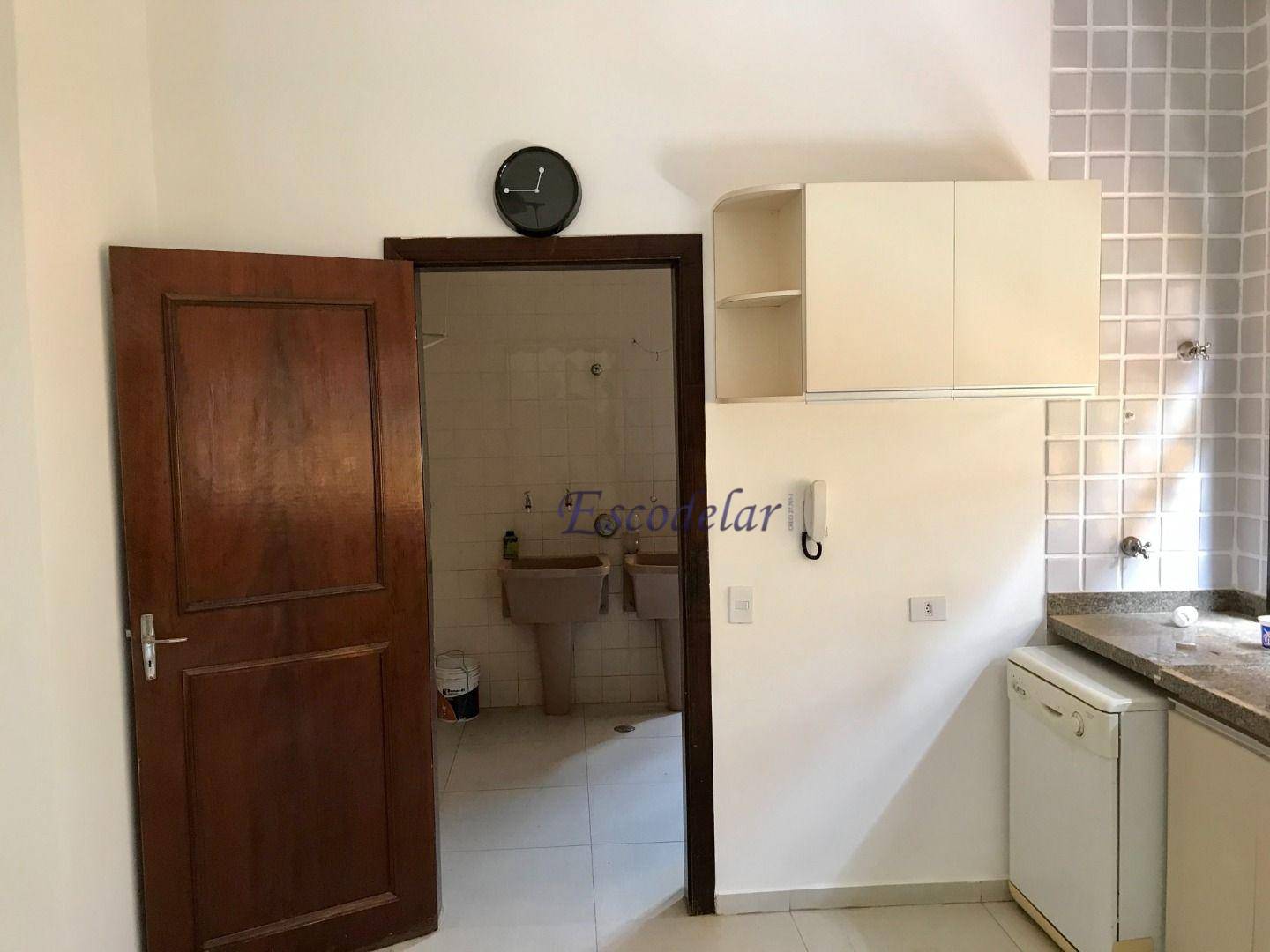 Casa de Condomínio para alugar com 4 quartos, 360m² - Foto 18