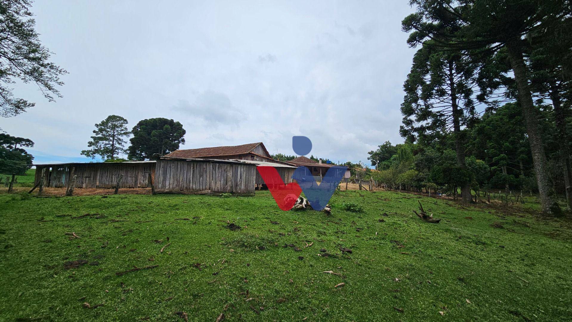 Chácara à venda com 6 quartos, 250m² - Foto 37