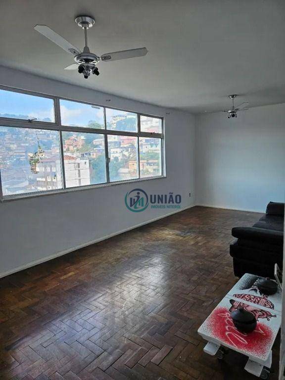 Apartamento à venda com 3 quartos, 98m² - Foto 3