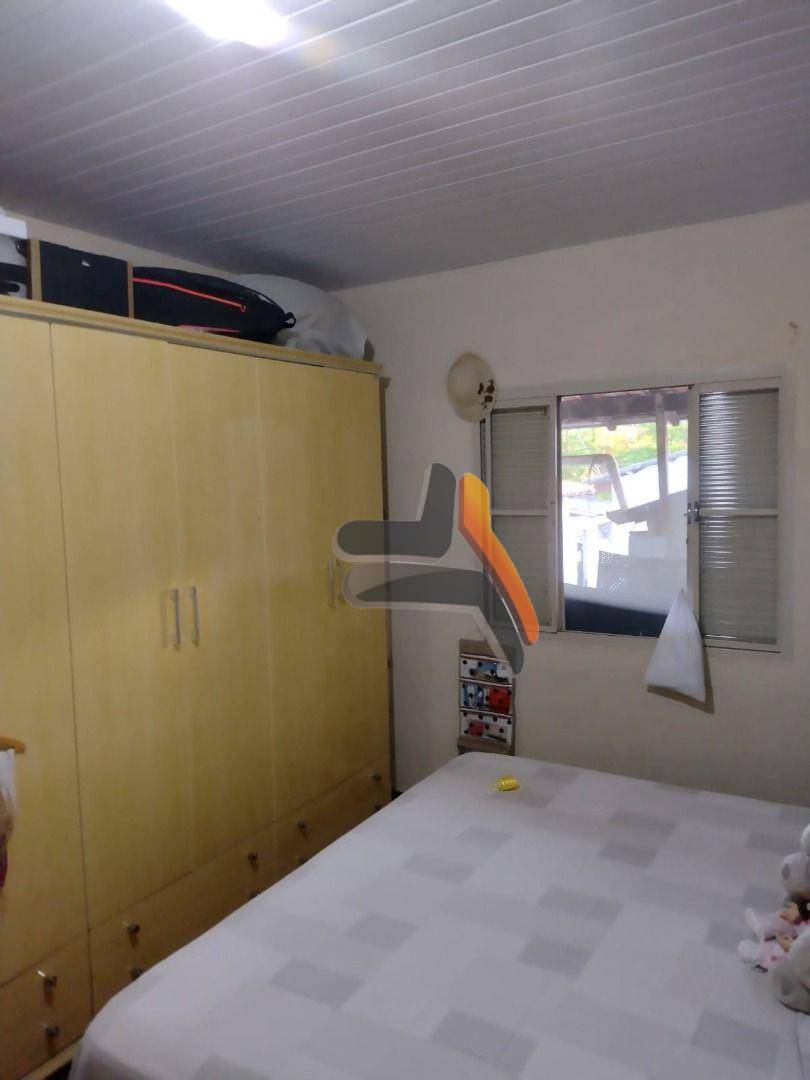 Casa à venda com 2 quartos, 165m² - Foto 10