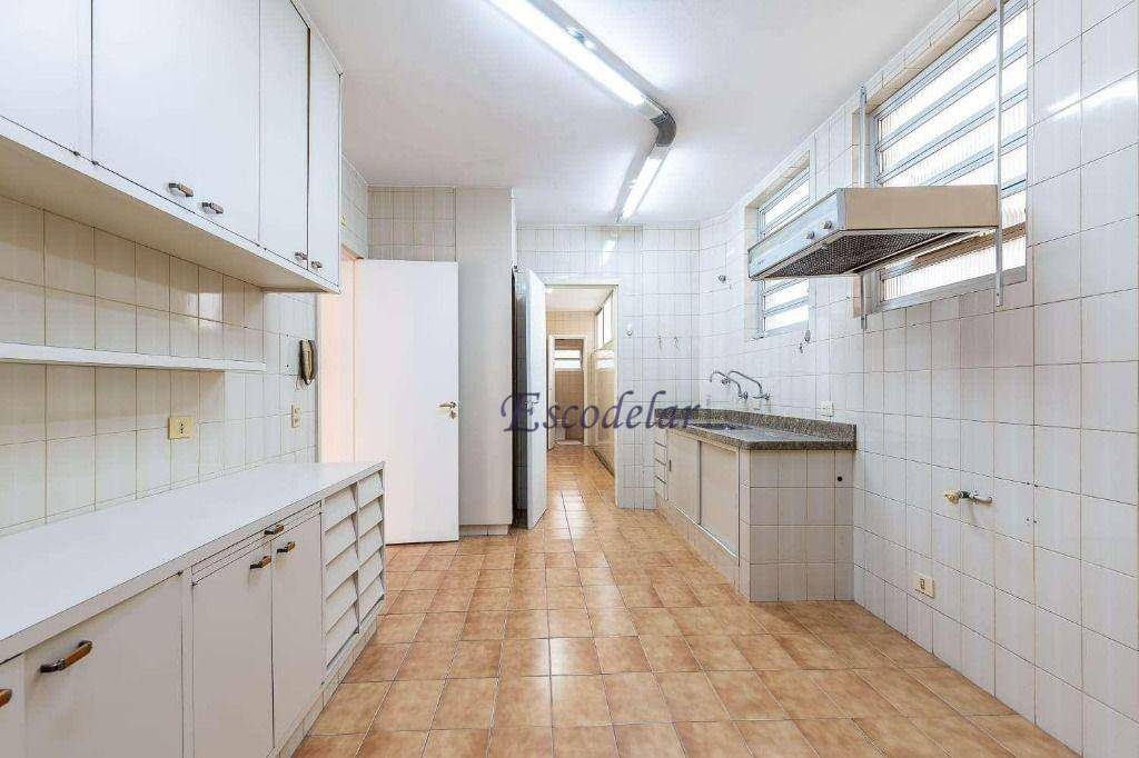 Apartamento à venda com 3 quartos, 139m² - Foto 24