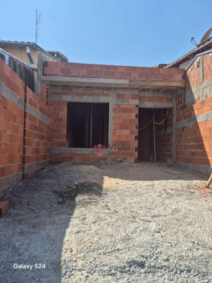 Casa, 2 quartos, 72 m² - Foto 1