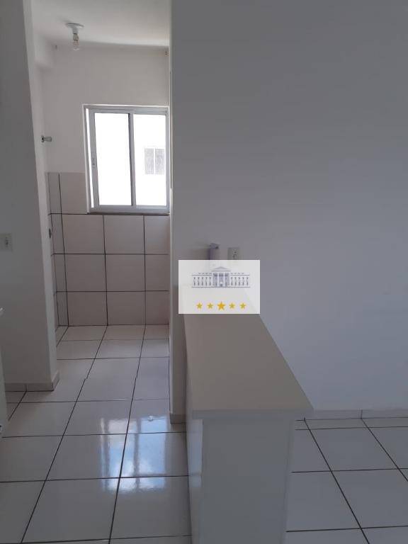 Apartamento à venda com 2 quartos, 55m² - Foto 2