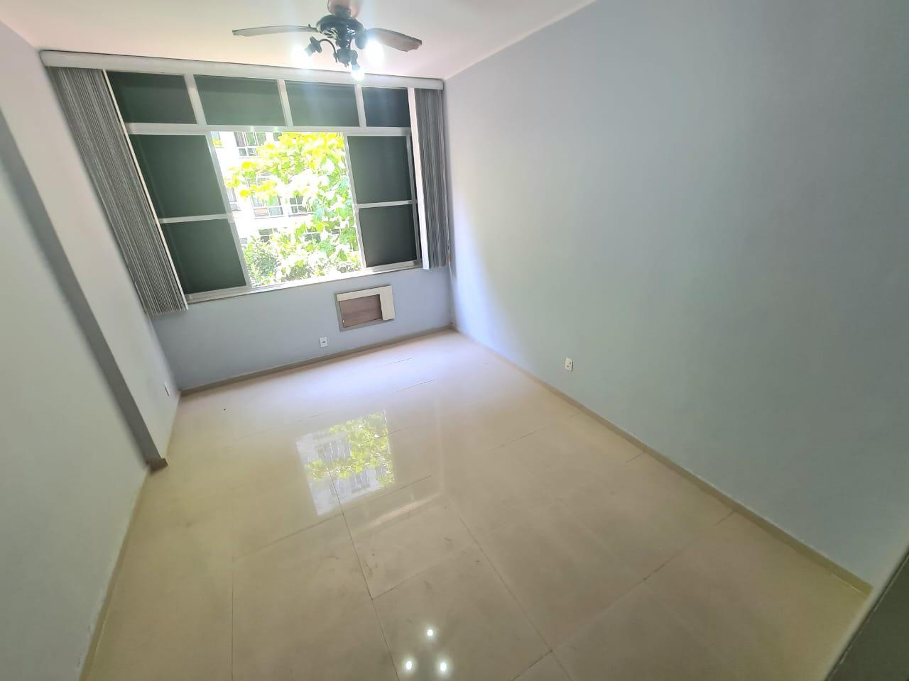 Apartamento à venda com 1 quarto, 39m² - Foto 21