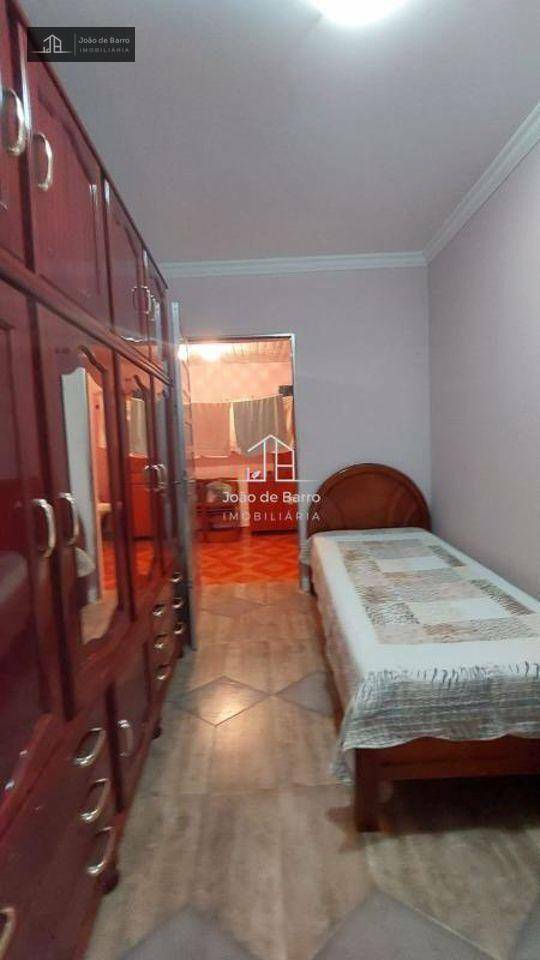 Sobrado à venda com 4 quartos, 180m² - Foto 11