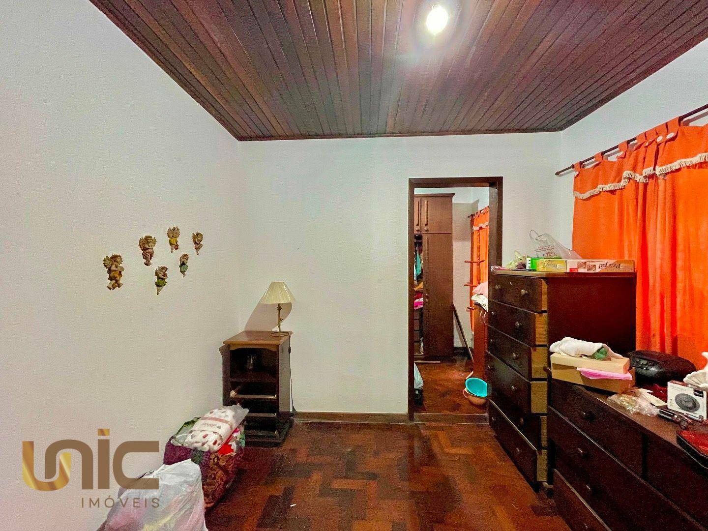 Casa à venda com 5 quartos, 157m² - Foto 14