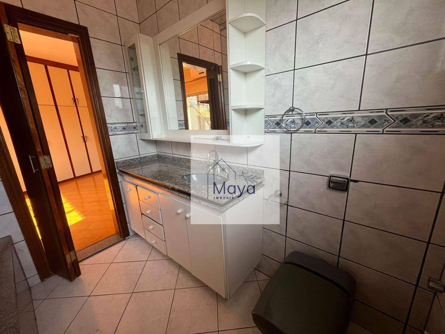 Casa à venda com 5 quartos, 220m² - Foto 75