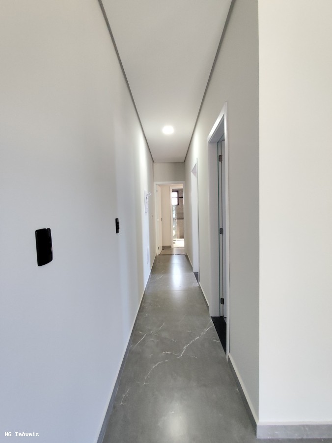 Casa à venda com 2 quartos, 79m² - Foto 17