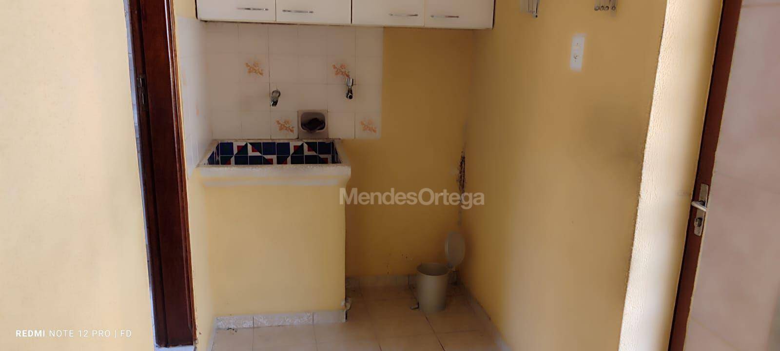Casa para alugar com 2 quartos, 70m² - Foto 20