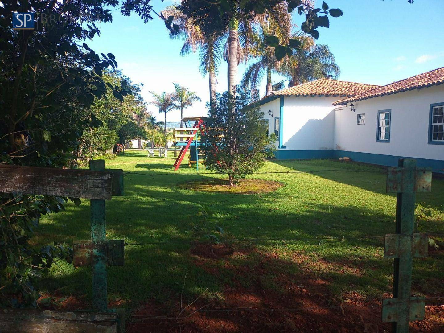 Fazenda à venda com 4 quartos, 400m² - Foto 4