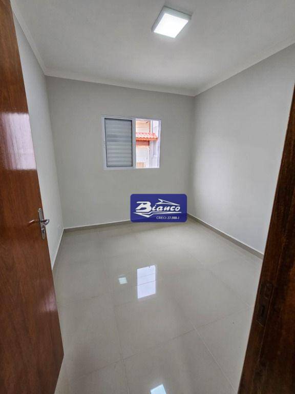 Casa à venda com 3 quartos, 85m² - Foto 4